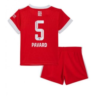 Otroški Nogometni dresi Bayern Munich Domači 2022-23 Kratek Rokav + Kratke hlače Benjamin Pavard 5