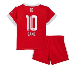 Otroški Nogometni dresi Bayern Munich Domači 2022-23 Kratek Rokav + Kratke hlače Leroy Sane 10
