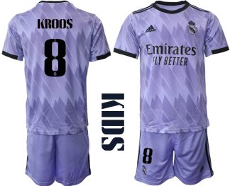 Otroški Nogometni dresi Real Madrid Gostujoči 2023 Kratek Rokav + Kratke hlače KROOS 8