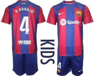 Najcenejši Otroški Nogometni dresi komplet Barcelona Domači 2023-24 z imenom R.ARAUJO 4