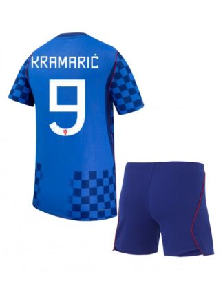 Kupiti Poceni Otroški Nogometni dresi kompleti Hrvaška SP 2026 Andrej Kramaric #9 Gostujoči