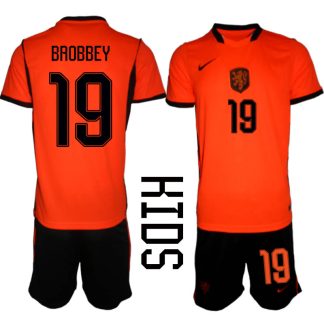 Otroški Nogometni dres komplet Nizozemska SP 2026 Brian Brobbey #19 Domači